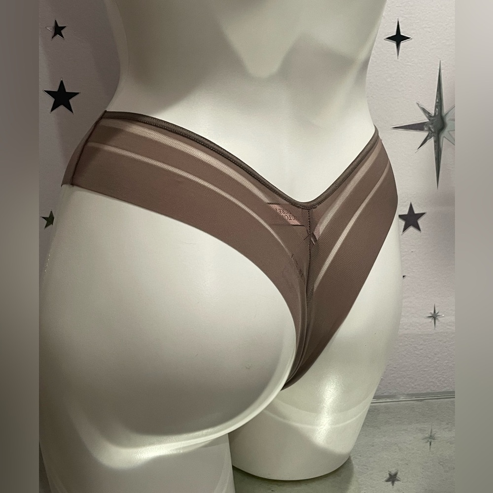 Victoria’s Secret Seamless Thong